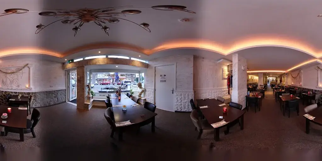 Greek Restaurant Yamas_Bilt_slider_image_1