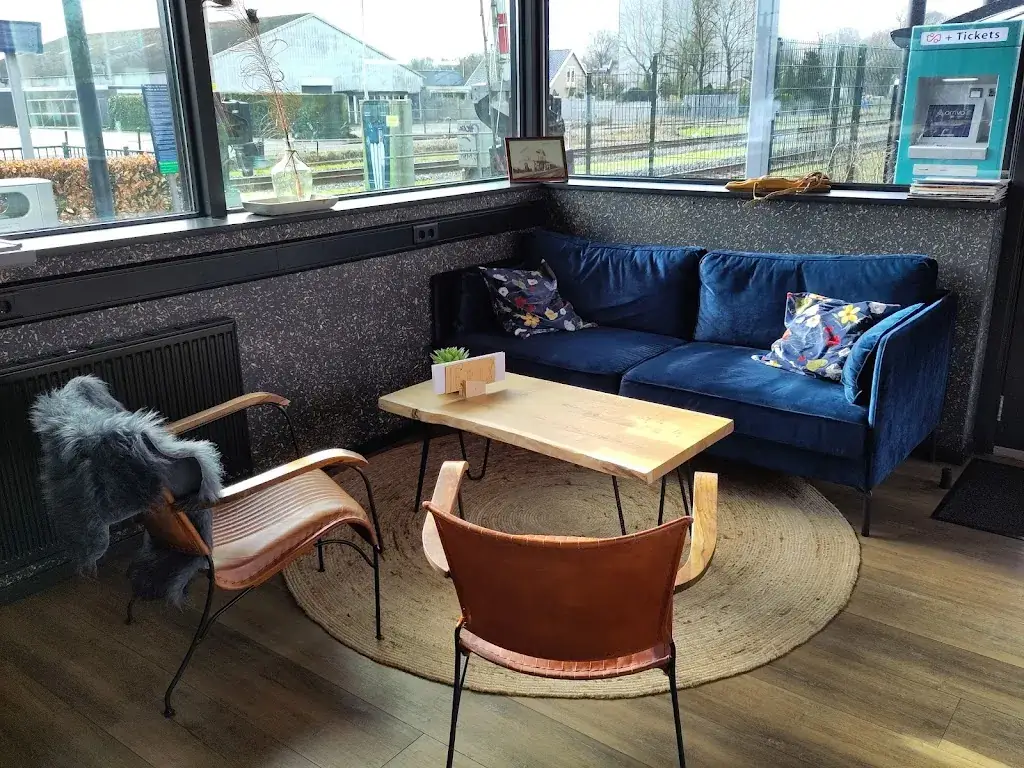 De Ferbining restaurant à Feanwâlden