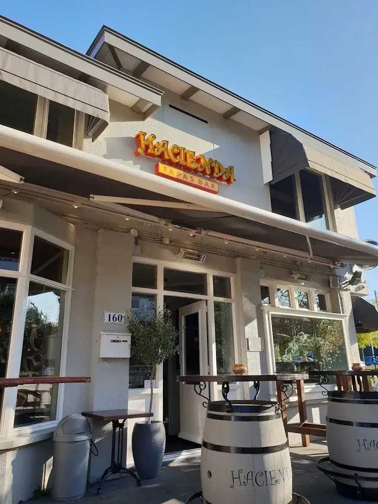 Tapasbar Hacienda restaurant in Zwijndrecht