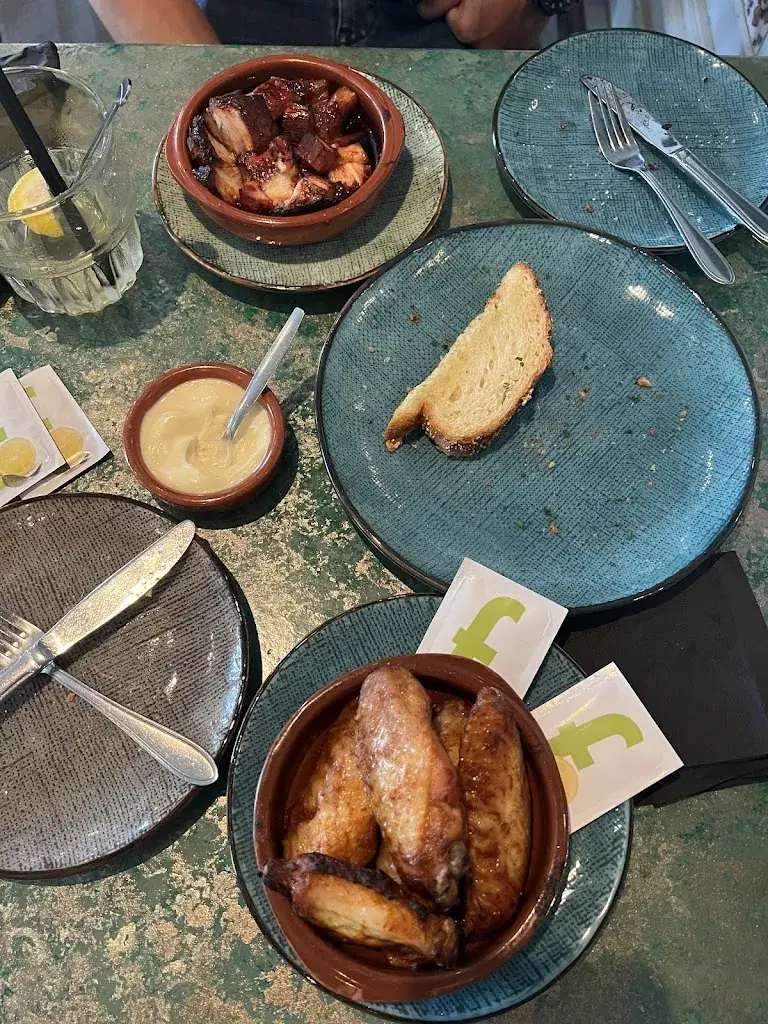 Tapasbar Hacienda_Zwijndrecht_slider_image_3