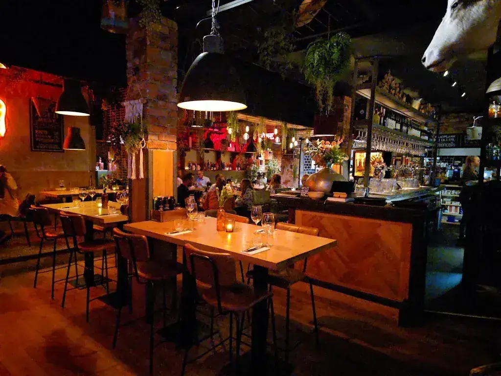 Dave Helsemans_Best By Q_Zwijndrecht_review