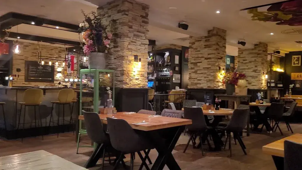 Du Bistro_Zwijndrecht_slider_image_2