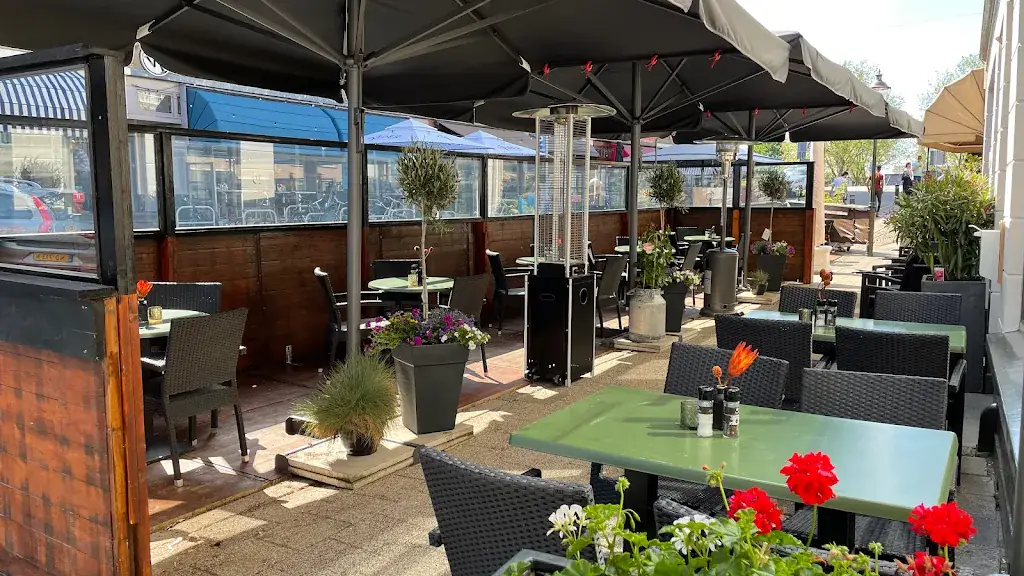 ZOHEJ! restaurant in Zwijndrecht