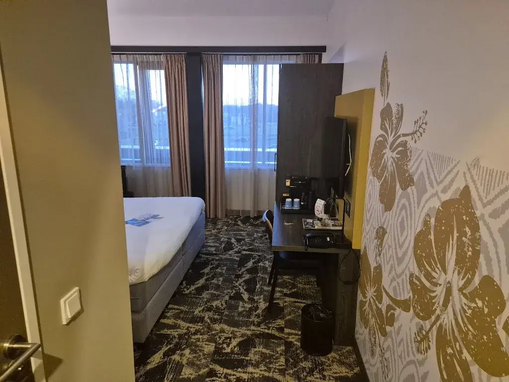 Krzyu Pół_Fletcher Hotel-Restaurant ByZoo Emmen_Emmen_review