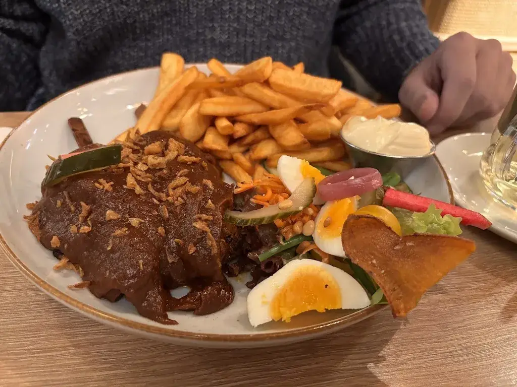 A Spaapen_De Kantine_Zwijndrecht_review