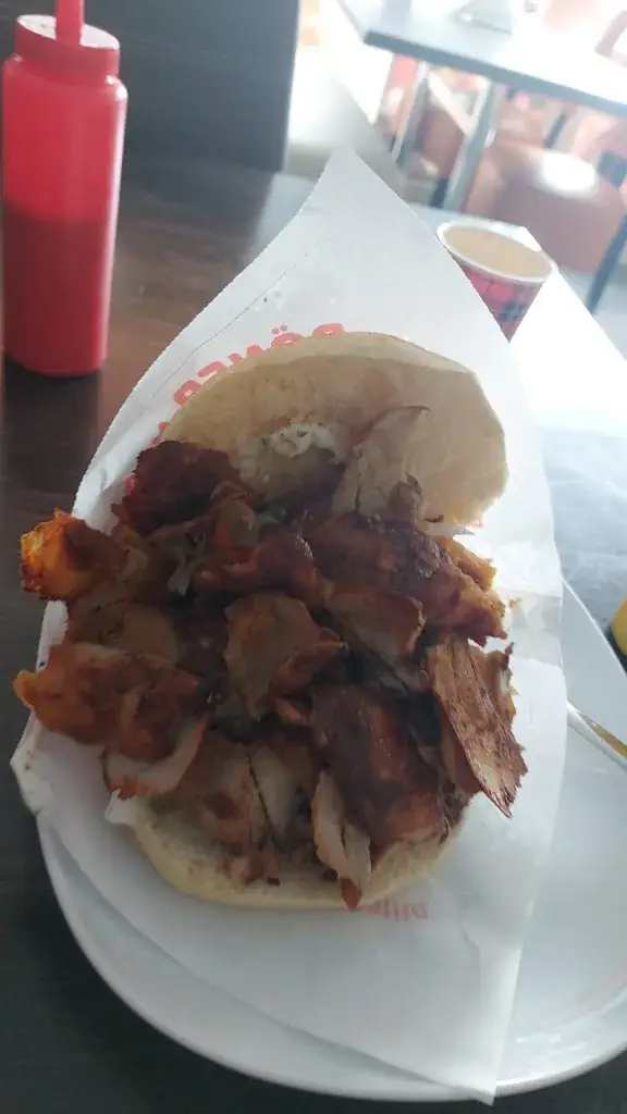 thymen b_Oscar Shawarma Syrisch_Zwijndrecht_review