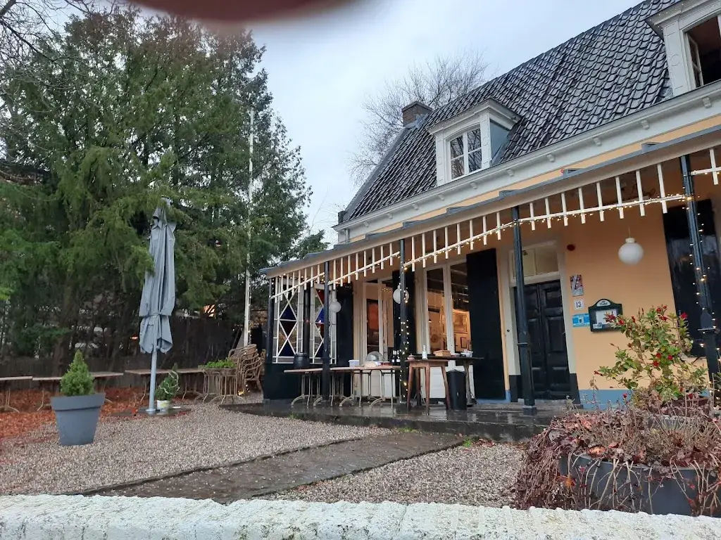 Barbara J Helms, PhD_Restaurant Hotel Buitenlust_Amerongen_review