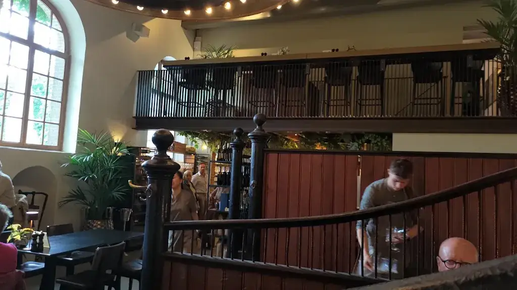 Mitchel M_LIZ Restobar_Amerongen_review