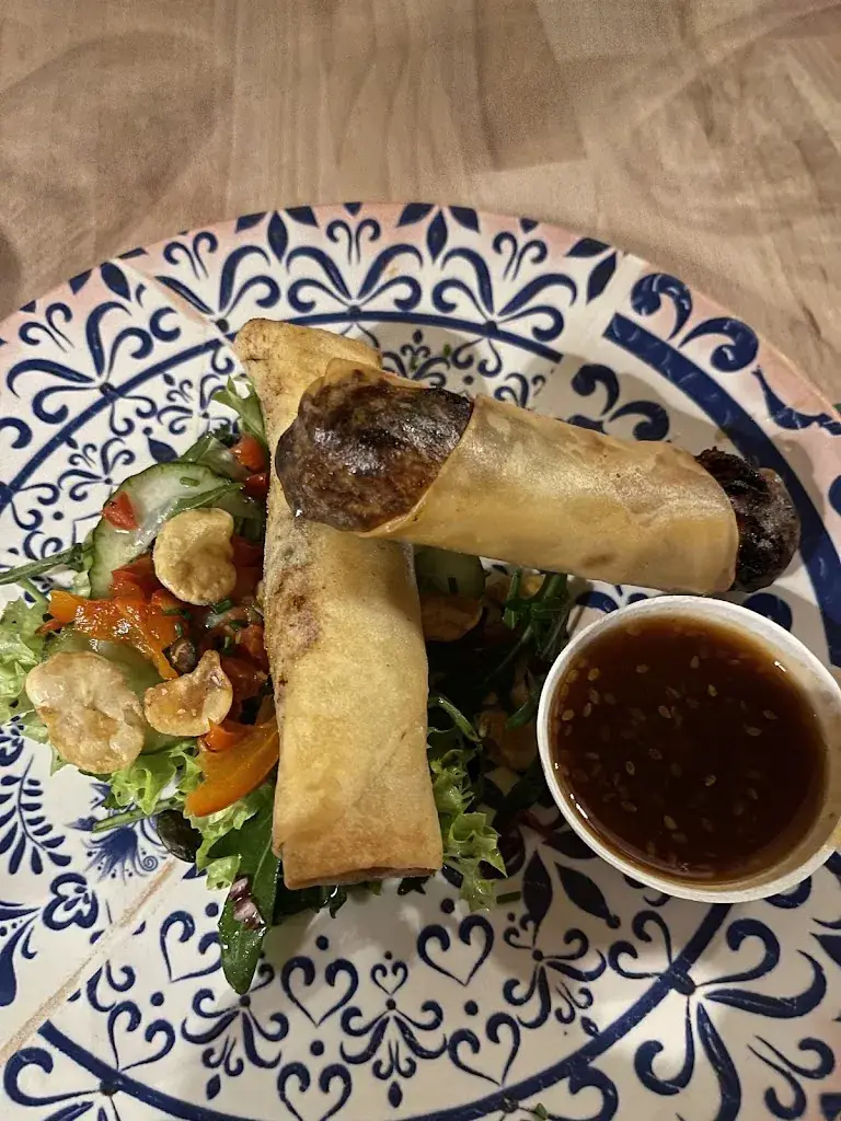 Shen Liu_Lorijn ''eten | drinken''_Leersum_review