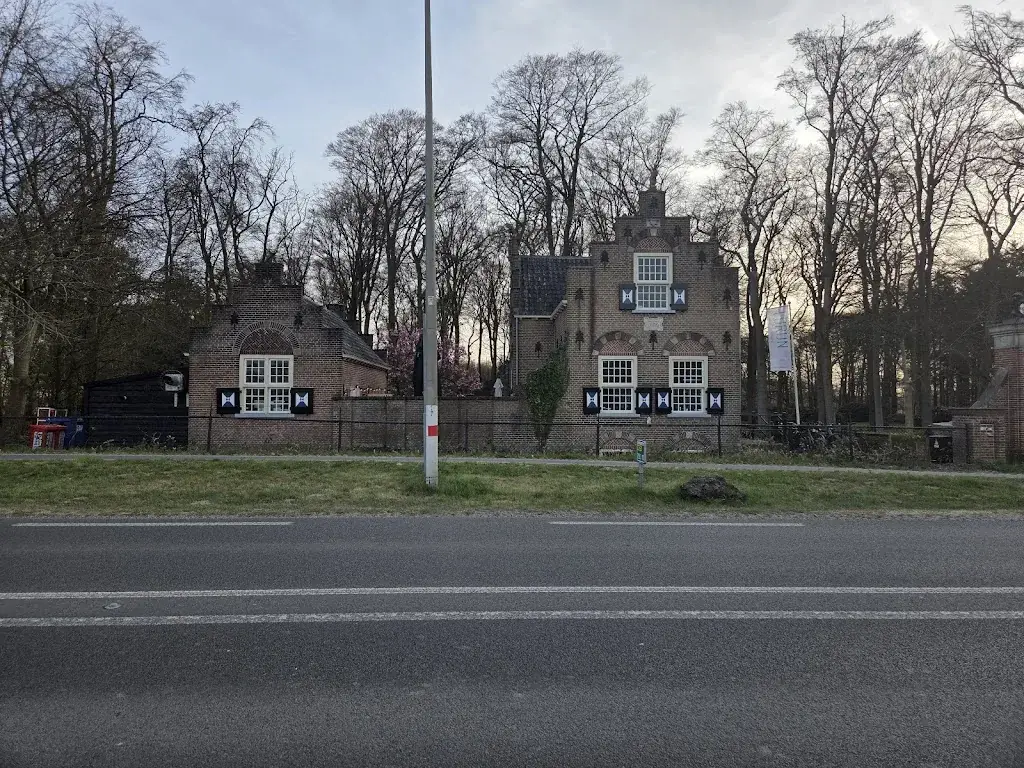 B Smit_Lorijn ''eten | drinken''_Leersum_review