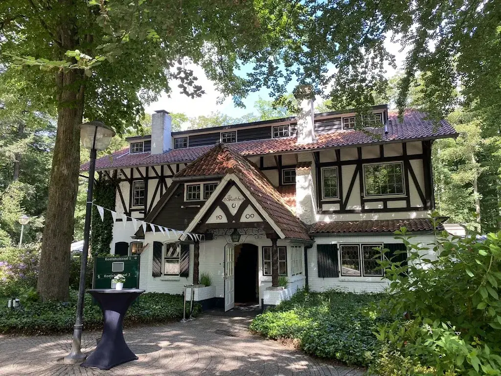 Jeroen de Graaf_Residence Rhenen_Elst_avis