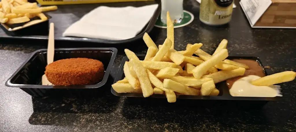 JH Leeftink_Grillroom Snackbar Pizzeria Solo_Amerongen_review