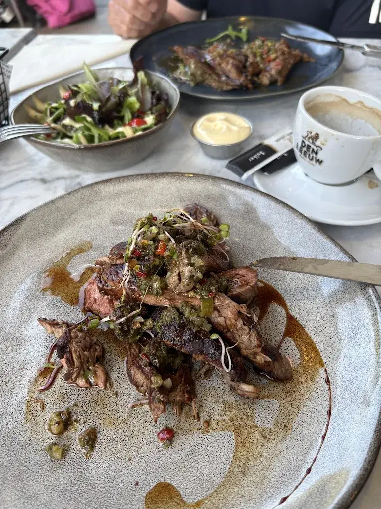 Marek (Maro)_Dorpsbistro 'Naast De Buren'_Groenekan_review