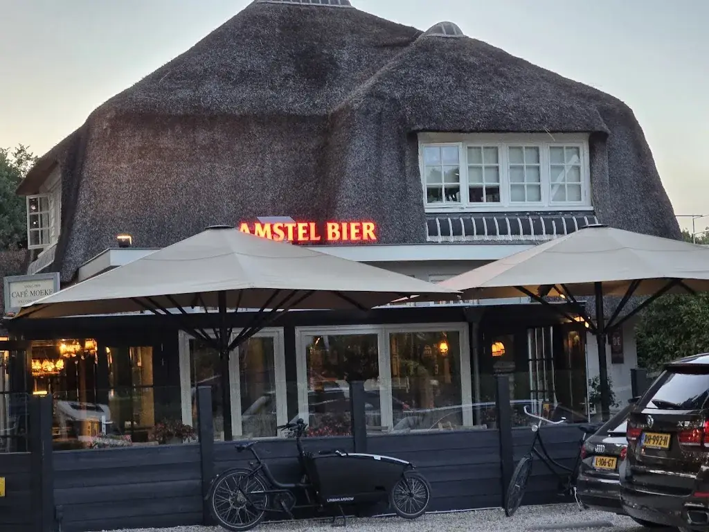 Café Moeke restaurant in Hilversum