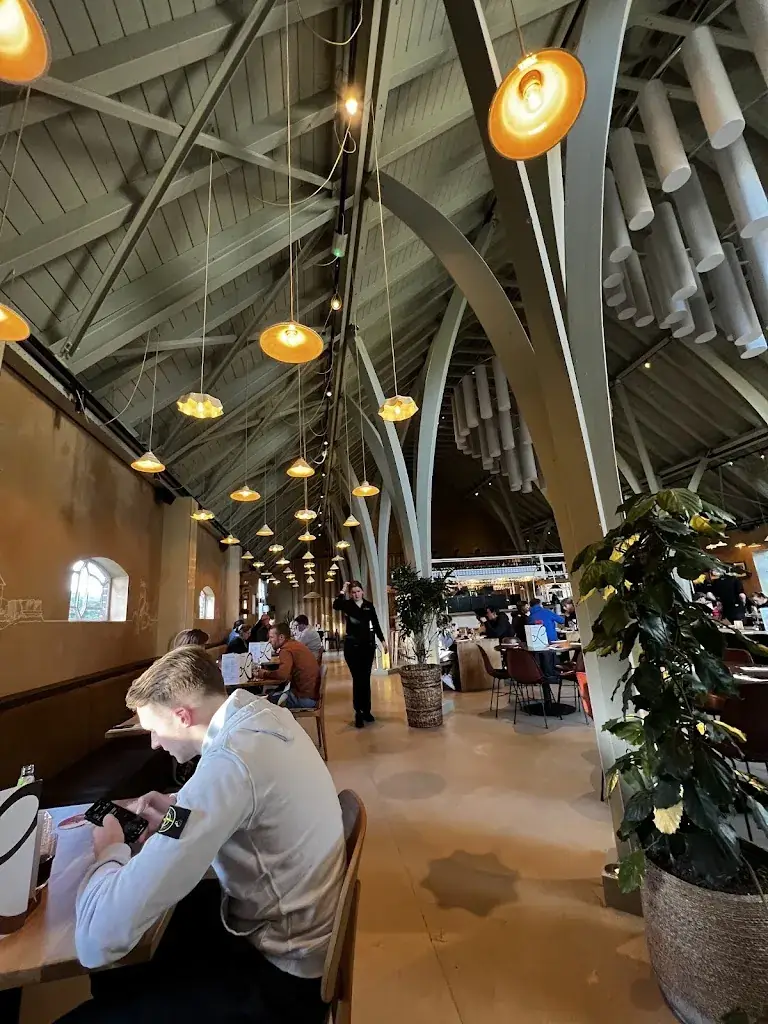 Marc Leijten_Loetje Houten_Houten_review