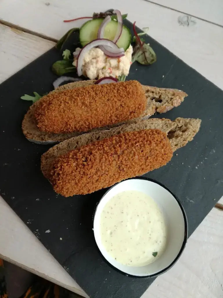 Petra Versteeg (Dutchess)_Grand Café / Bistro Heren van Houten_Houten_review