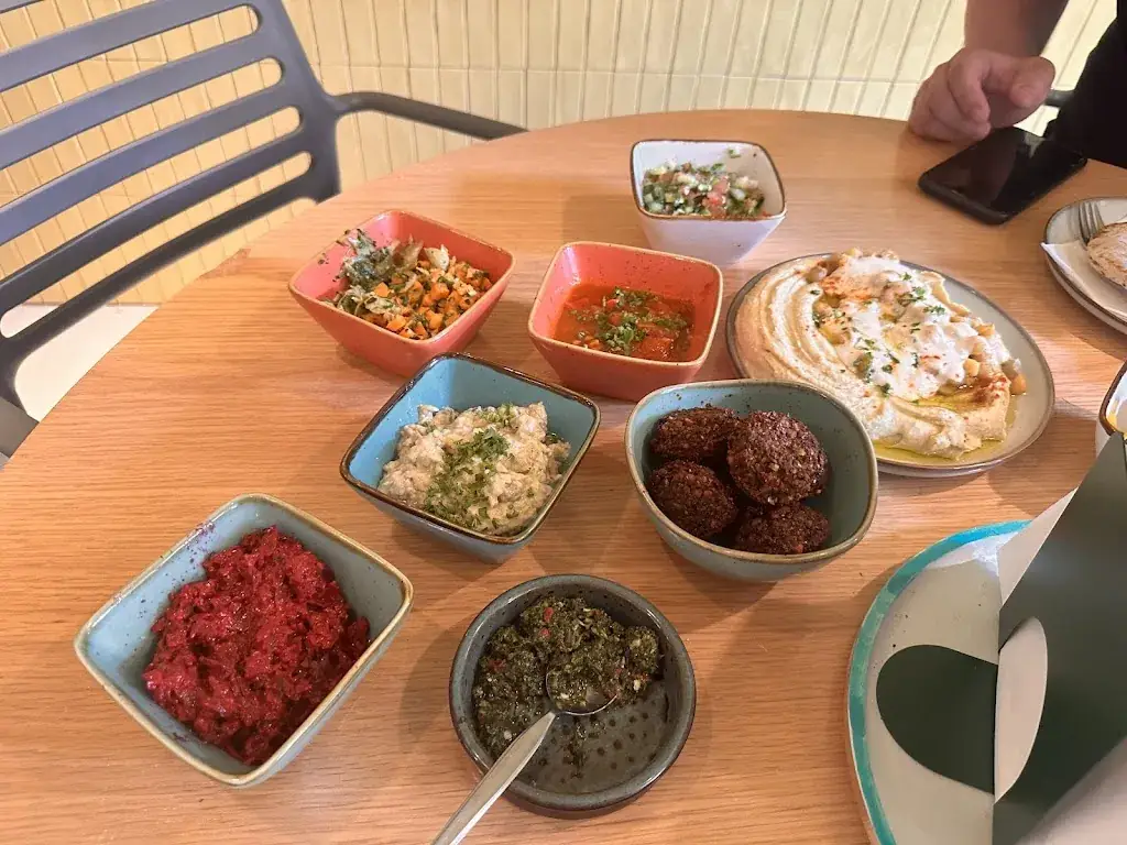 Grigory Rubshtein_SHOUQ Zeist - Hummus, falafel & mezze (ook catering)_Zeist_review