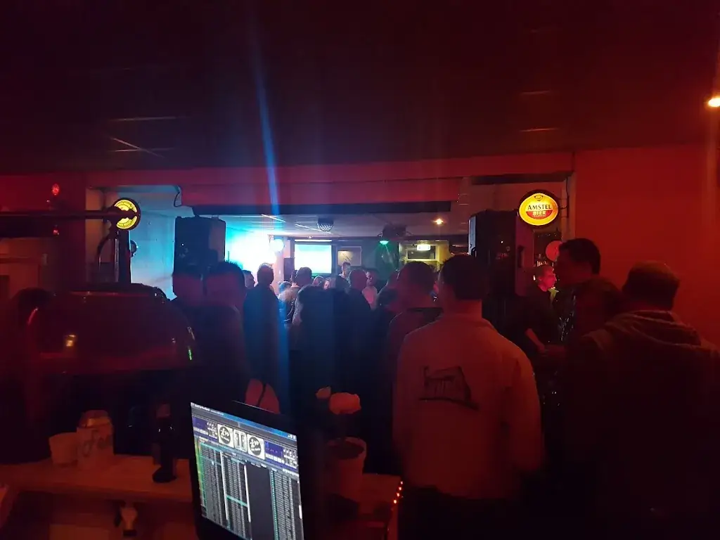 Iniabar_Garyp_slider_image_2