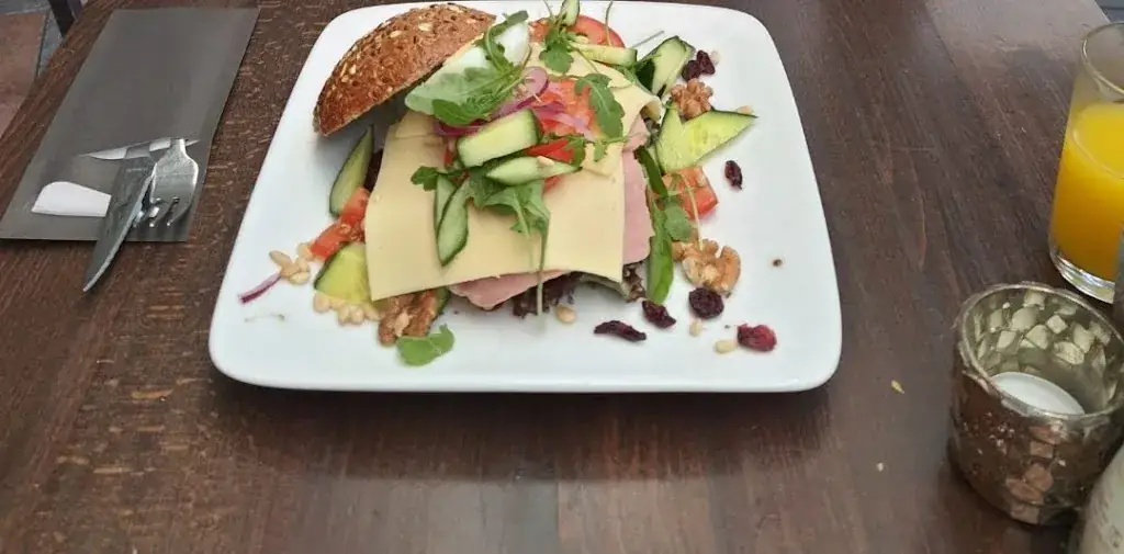 Irene Werner_Brassen Op De Brink_Baarn_review