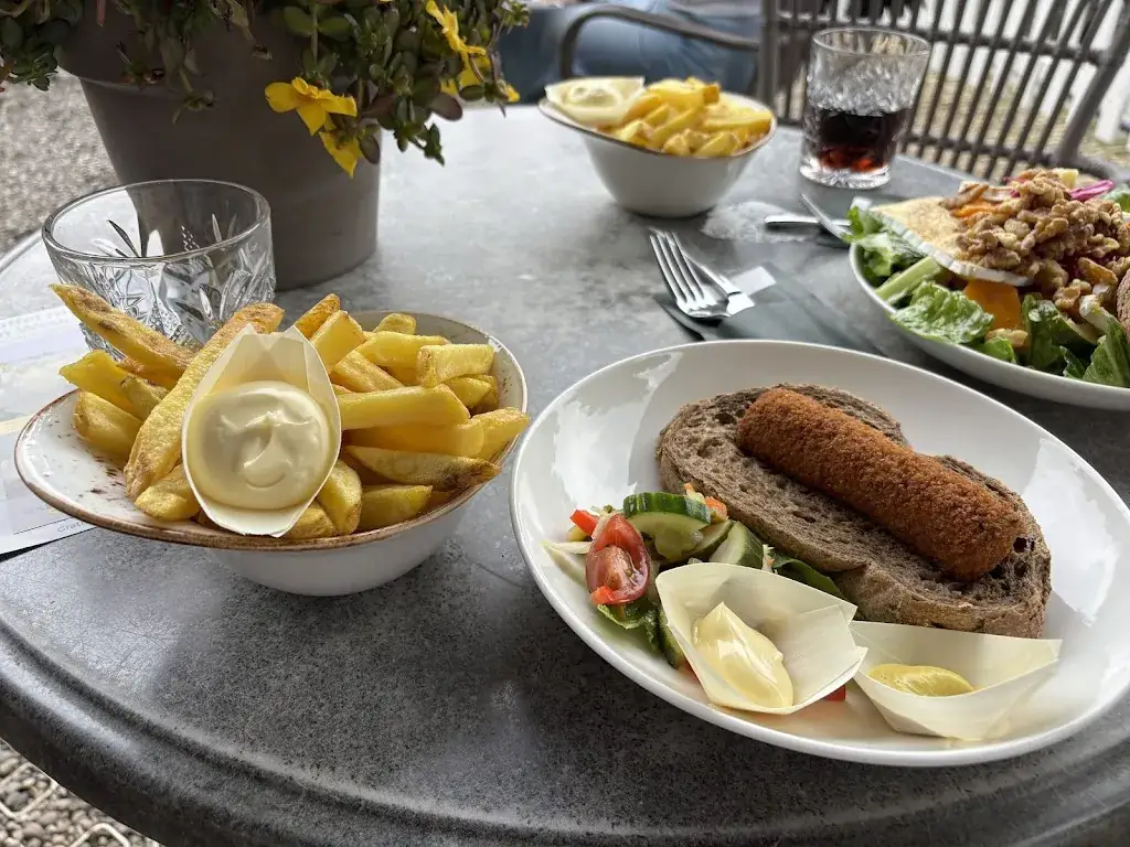 Cristina Rondini_Grand Café Groeneveld_Baarn_reseña