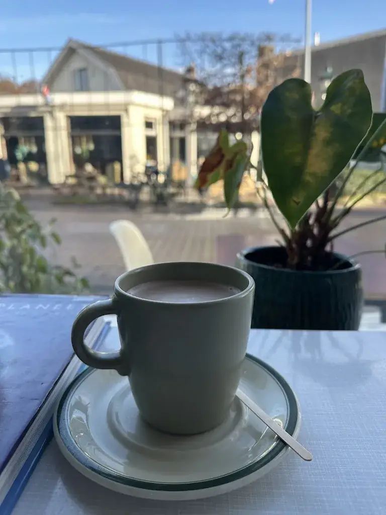 Monaries_Mi Casa Su Casa_Baarn_review