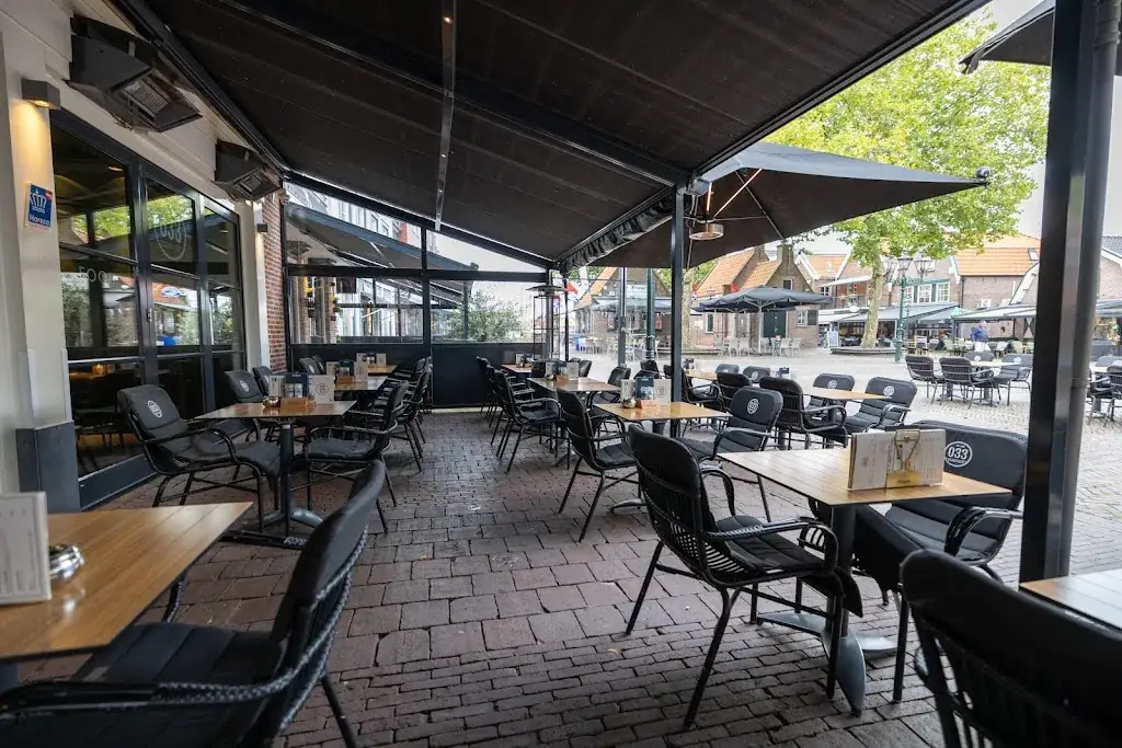 Grand Café 033 restaurant à Bunschoten-Spakenburg