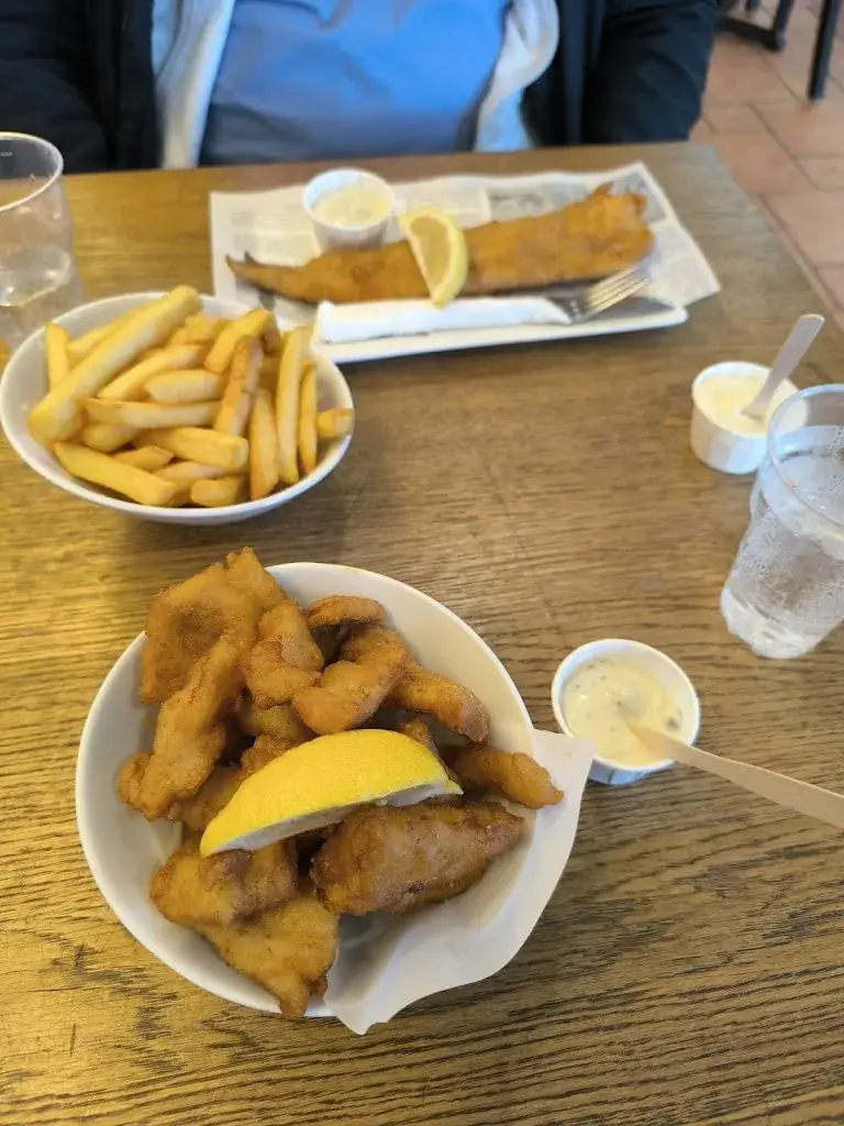 zeljka tihomirovic_Visspecialist De Oude Haven_Bunschoten-Spakenburg_review