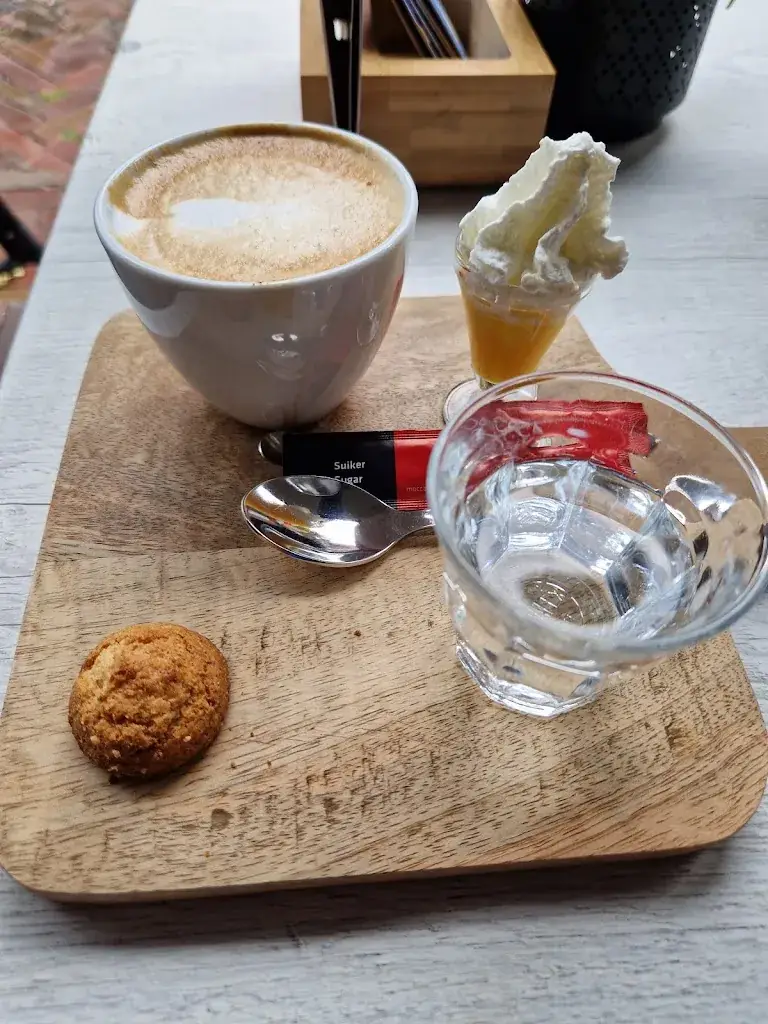 Christian Pradel_De Zuurstok_Bunschoten-Spakenburg_review