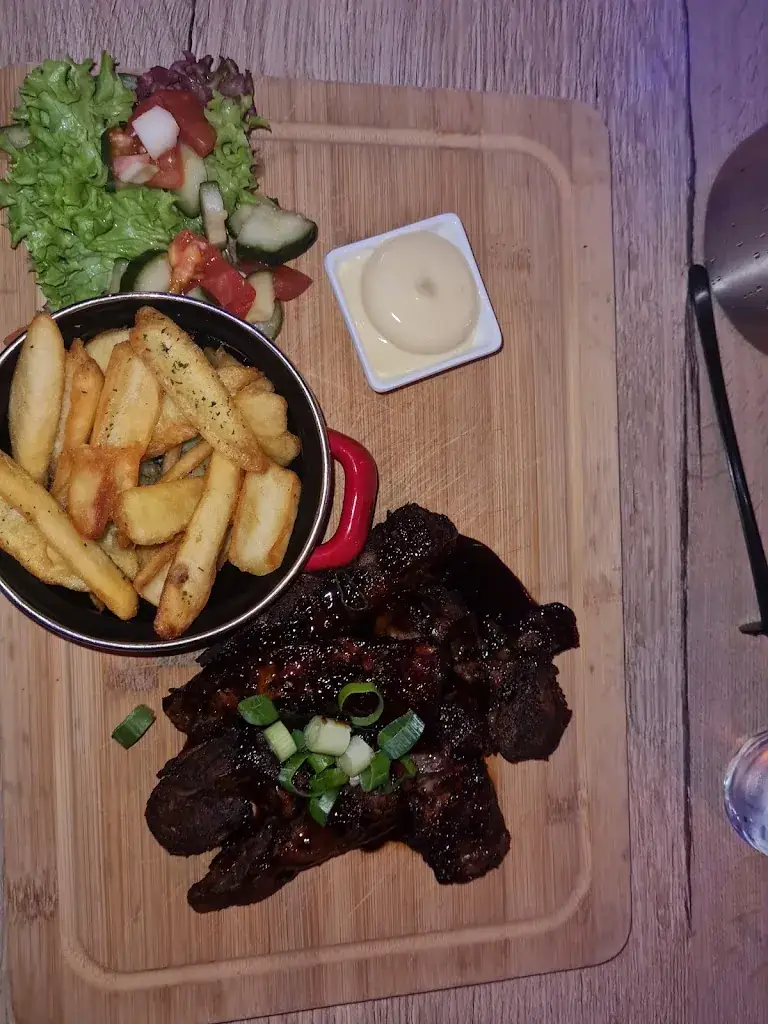 Renée Viljoen_Food Place The Note_Hoogland_review