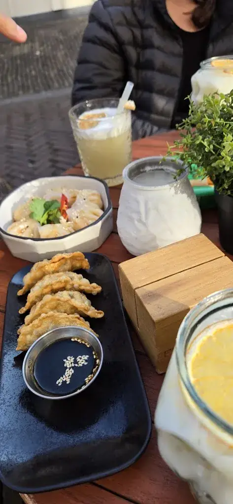 Trent Rodriguez_Ninh Binh Amersfoort_Amersfoort_review