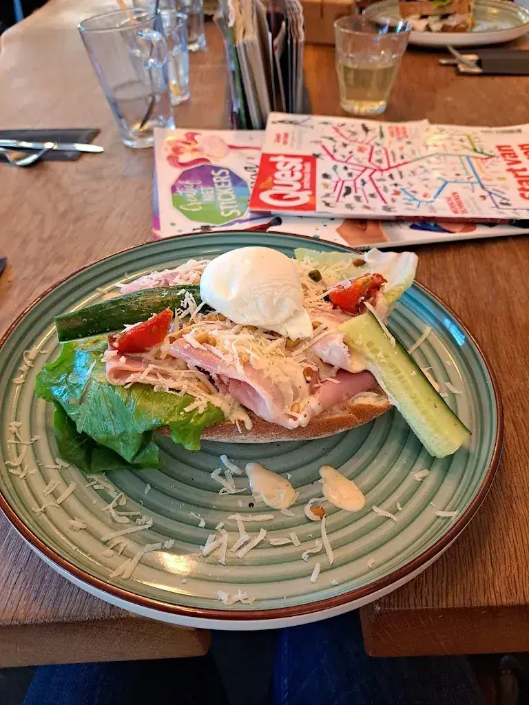 Jeroen van Aken_KOEK & EI_Driebergen-Rijsenburg_review