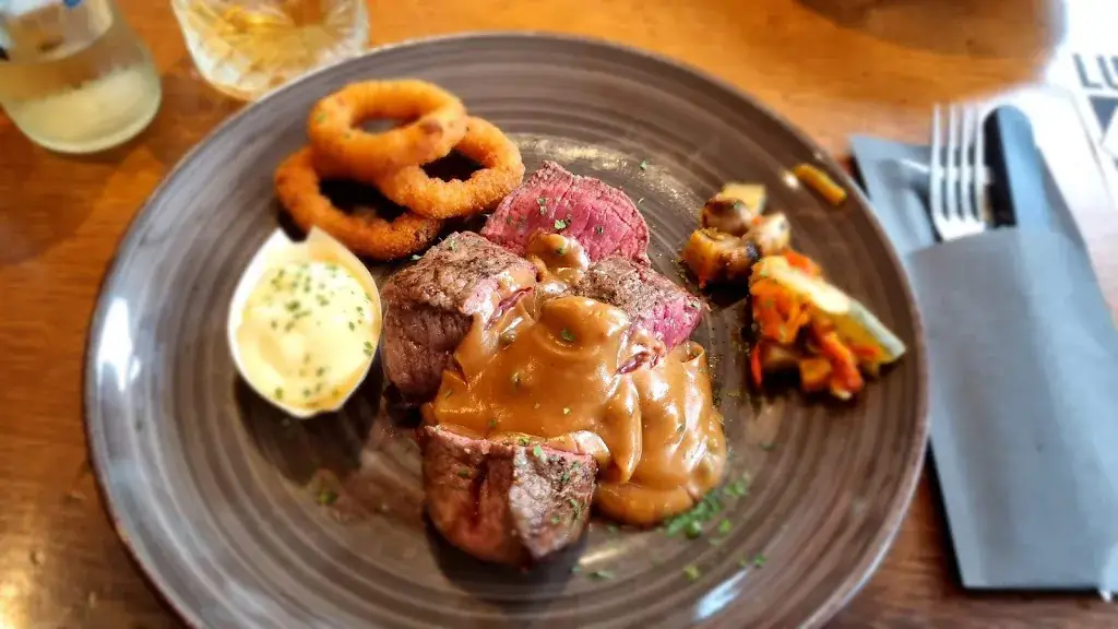 Floris Venhuizen_Eetcafé de Bonte Koe_Doorn_reseña