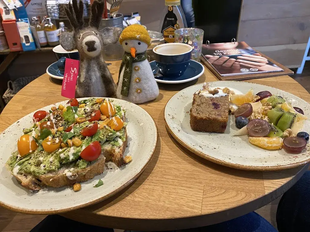 Silvia Narduzzi_Bij Frouke op de koffie_Doorn_reseña