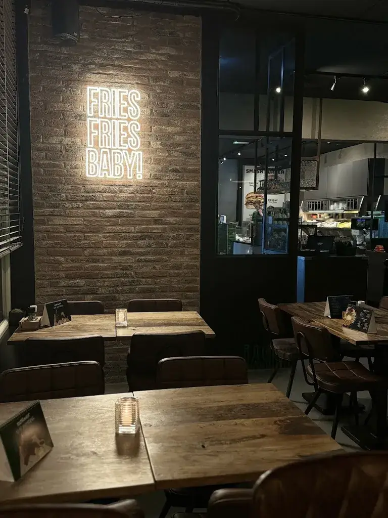 HappyFood Lopik restaurant in Lopik