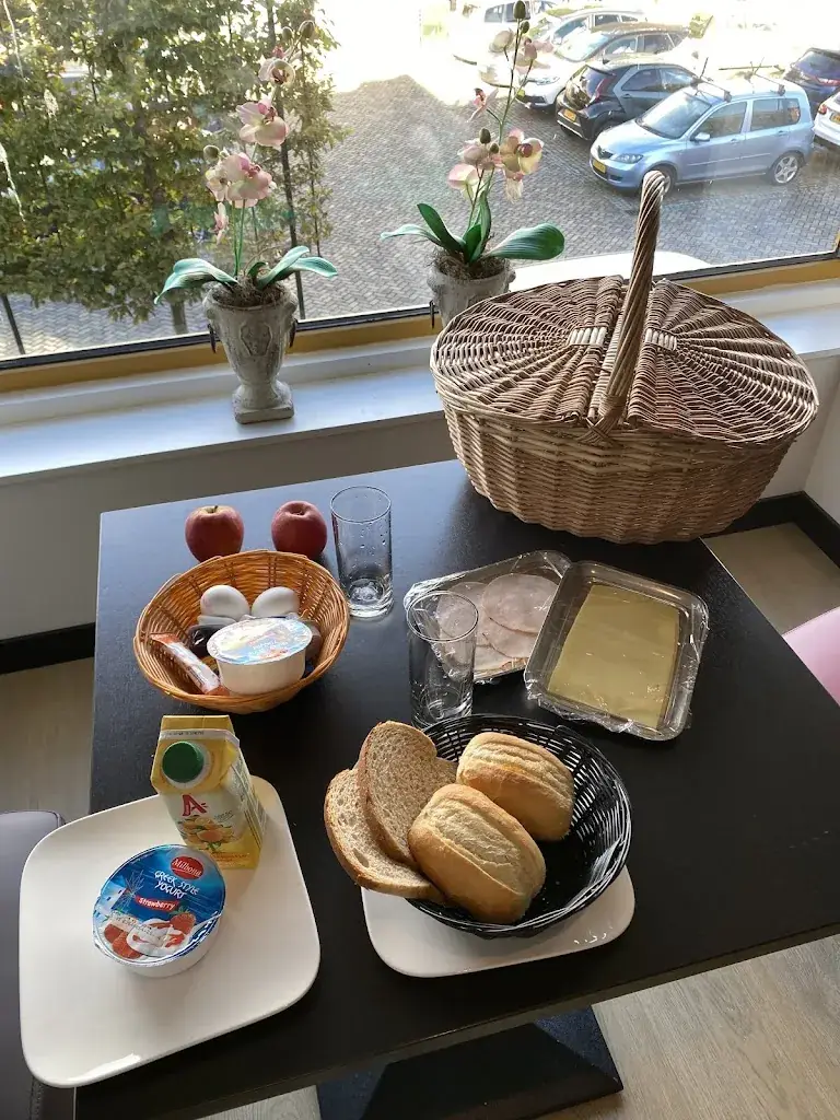 arjen hameete_Die Meid_Sint-Maartensdijk_reseña