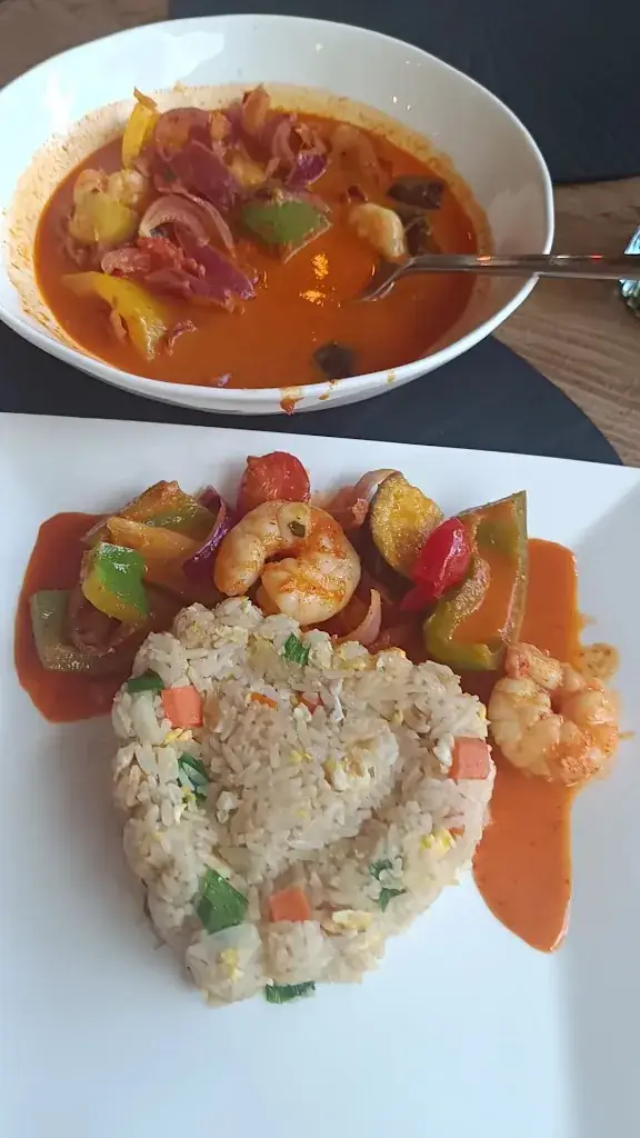 Tom Yam_Zeist_slider_image_2