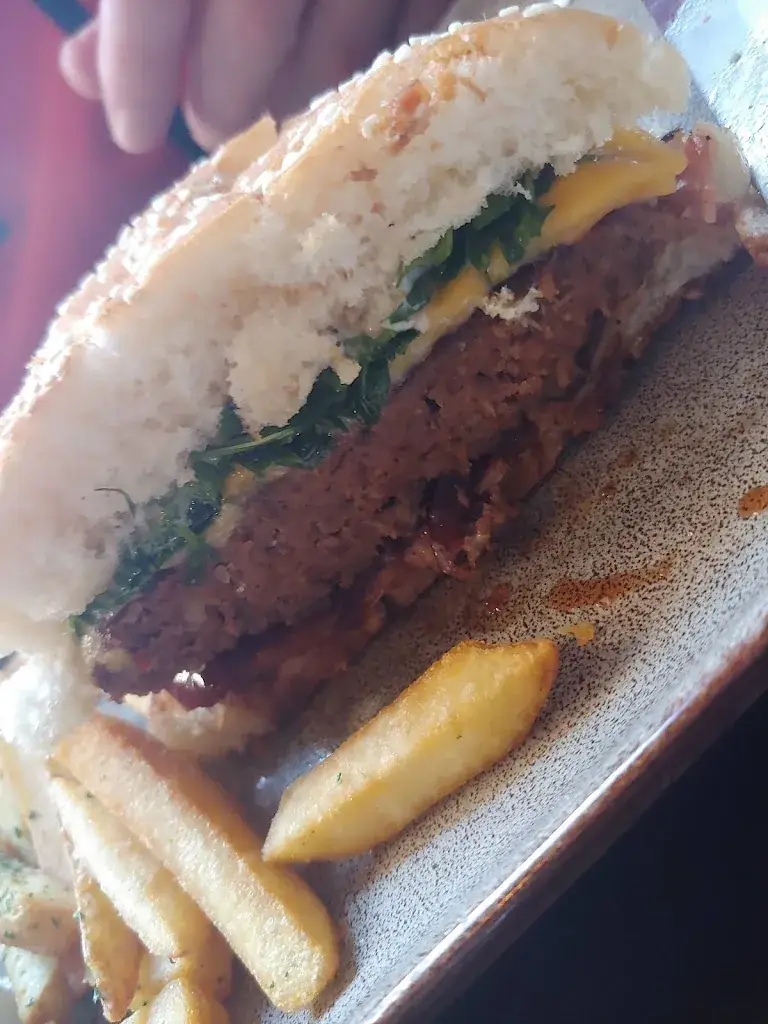 Kylie Truc Ngo_The Old Town Hall_Montfoort_avis