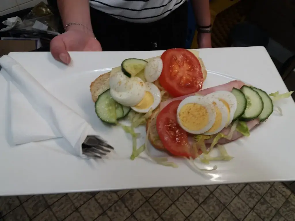 Menu_Eetcafé - Cafetaria 't Hoekje_Netherlands_image_4