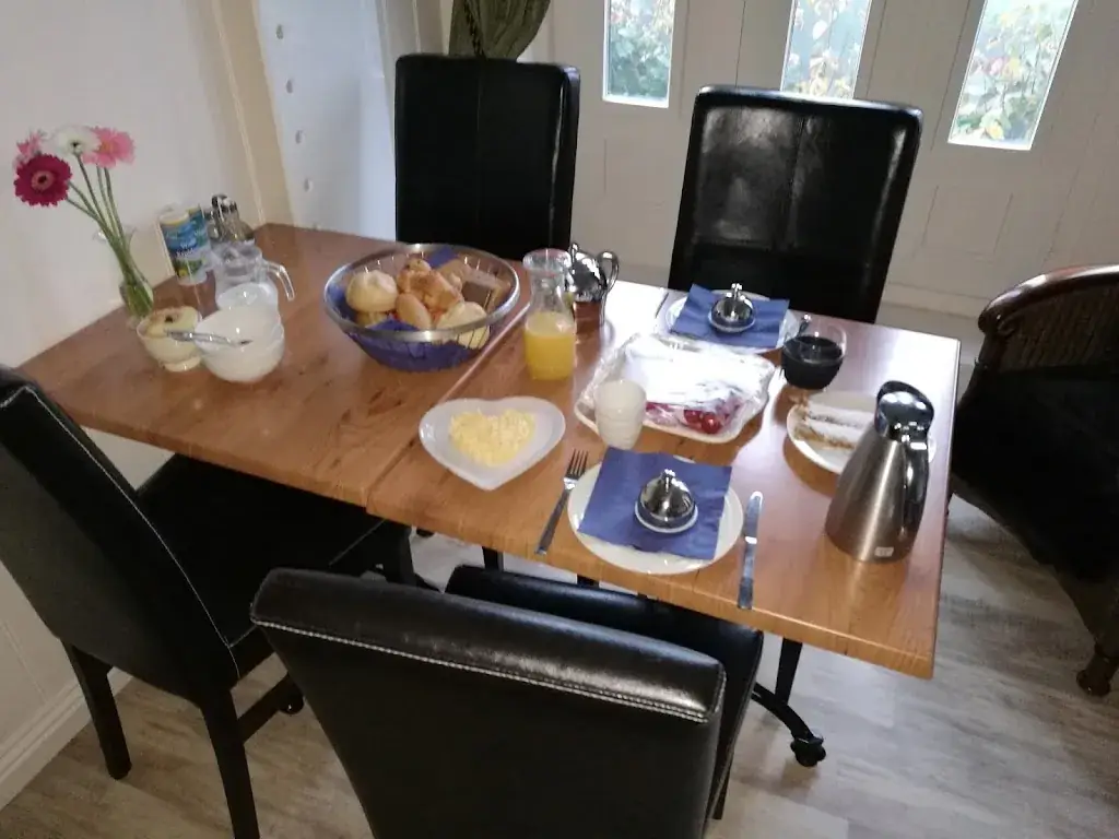 Gerhard Müller_Het Schoolhuis_Netherlands_review