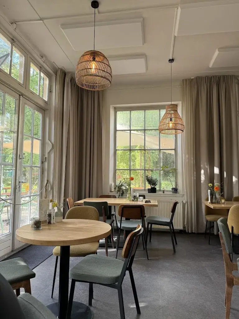 Anja_Landhuis in de stad_Utrecht_review