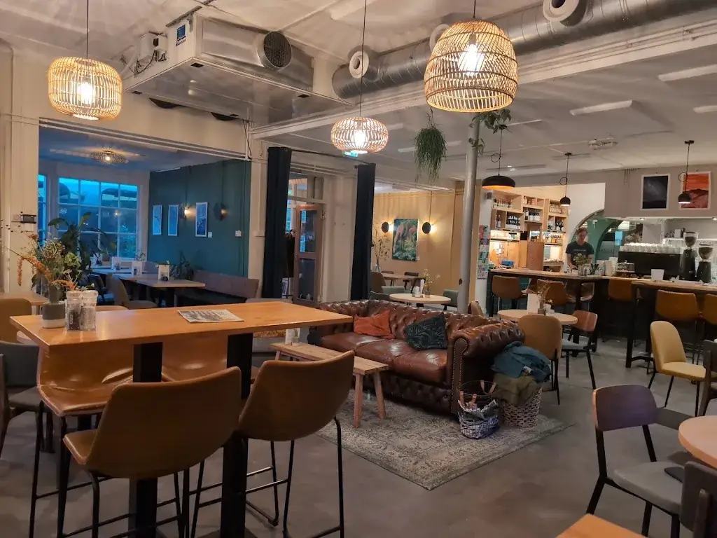 Landhuis in de stad_Utrecht_slider_image_3