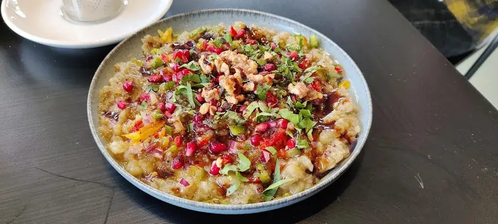 Menu_A Beautiful Mess - Utrecht (AZC Oog in Al)_Utrecht_imagen_1