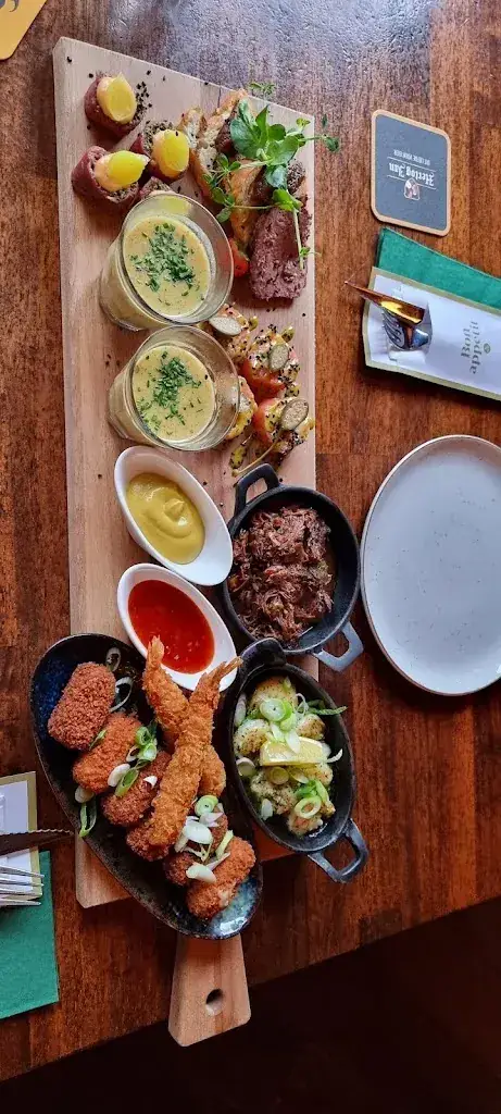 Monet Bar & Grill_Leusden_slider_image_3