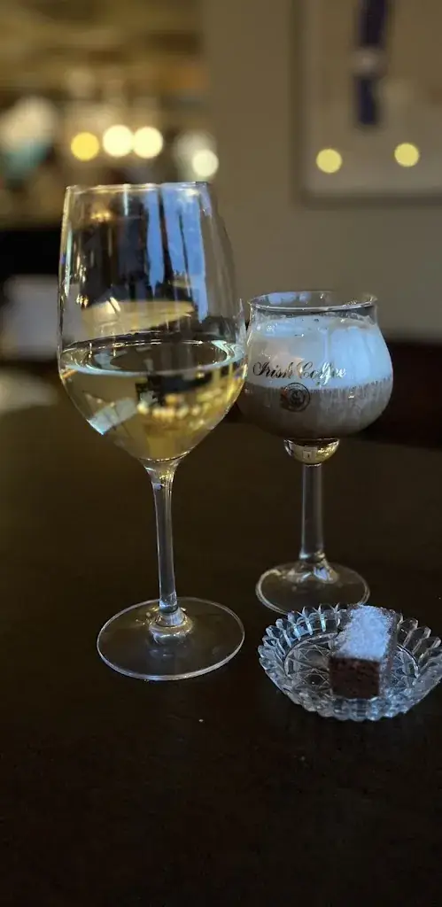 Rene Groot_Bistro Pinot Grou_Grou_review