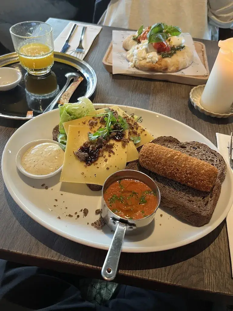 Yoeri de Jonge_Vabels cafe bistro_Mijdrecht_review