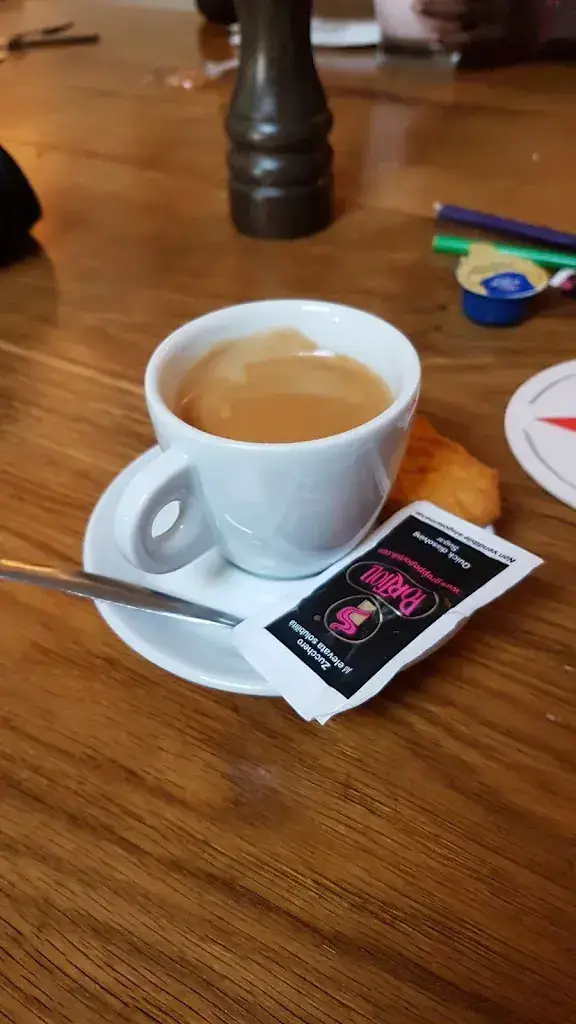 sidi baya (Livinghkm)_Archeon Jefsi_Maarssen_reseña