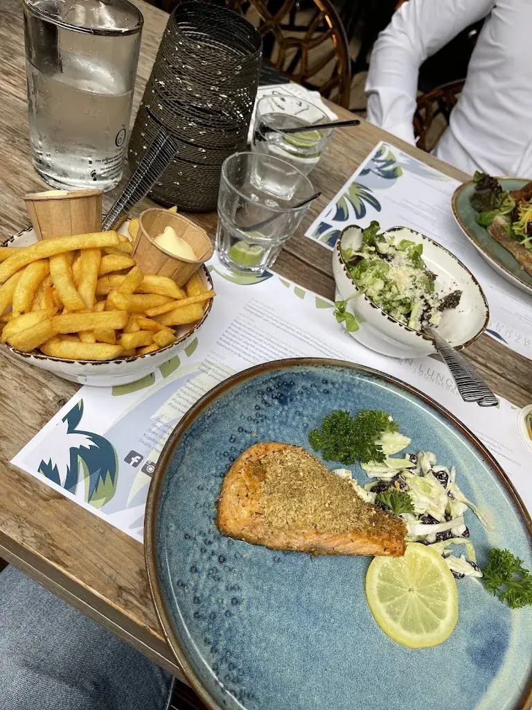 Alexander Leppink_Restaurant & Lounge bar 3 Zussen_Rhenen_review