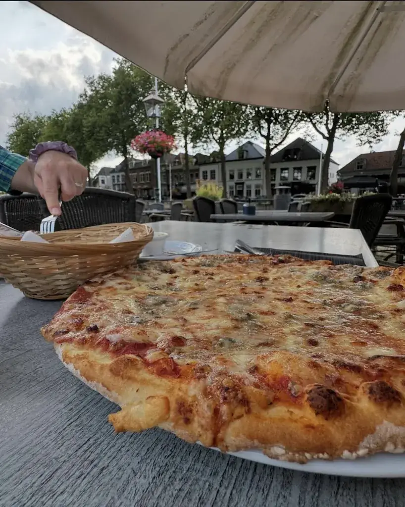 Mehmet H. Celikkollu_Ristorante Pizzeria Vreeswijk_Nieuwegein_avis