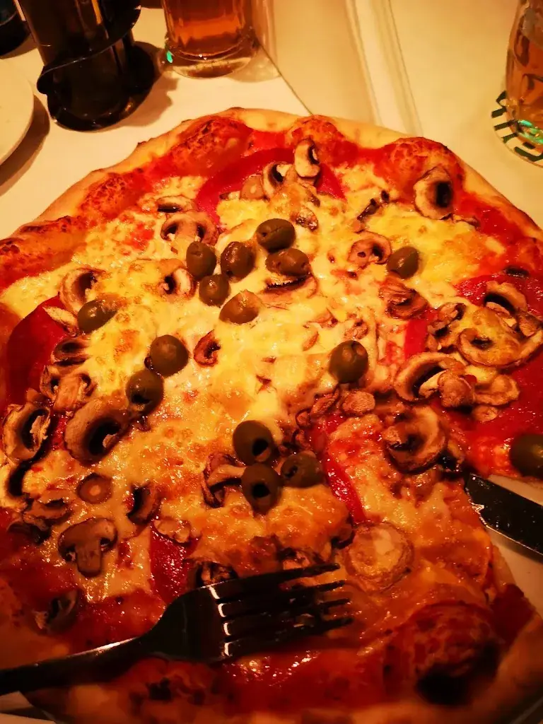 Mirek K Hary_Ristorante Pizzeria Vreeswijk_Nieuwegein_avis