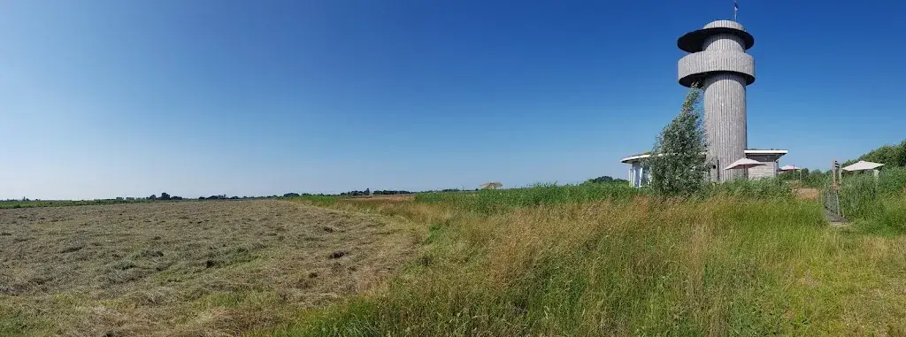 Quintie Bouwens_Paviljoen Toren De Grote Sniep_Wilnis_review